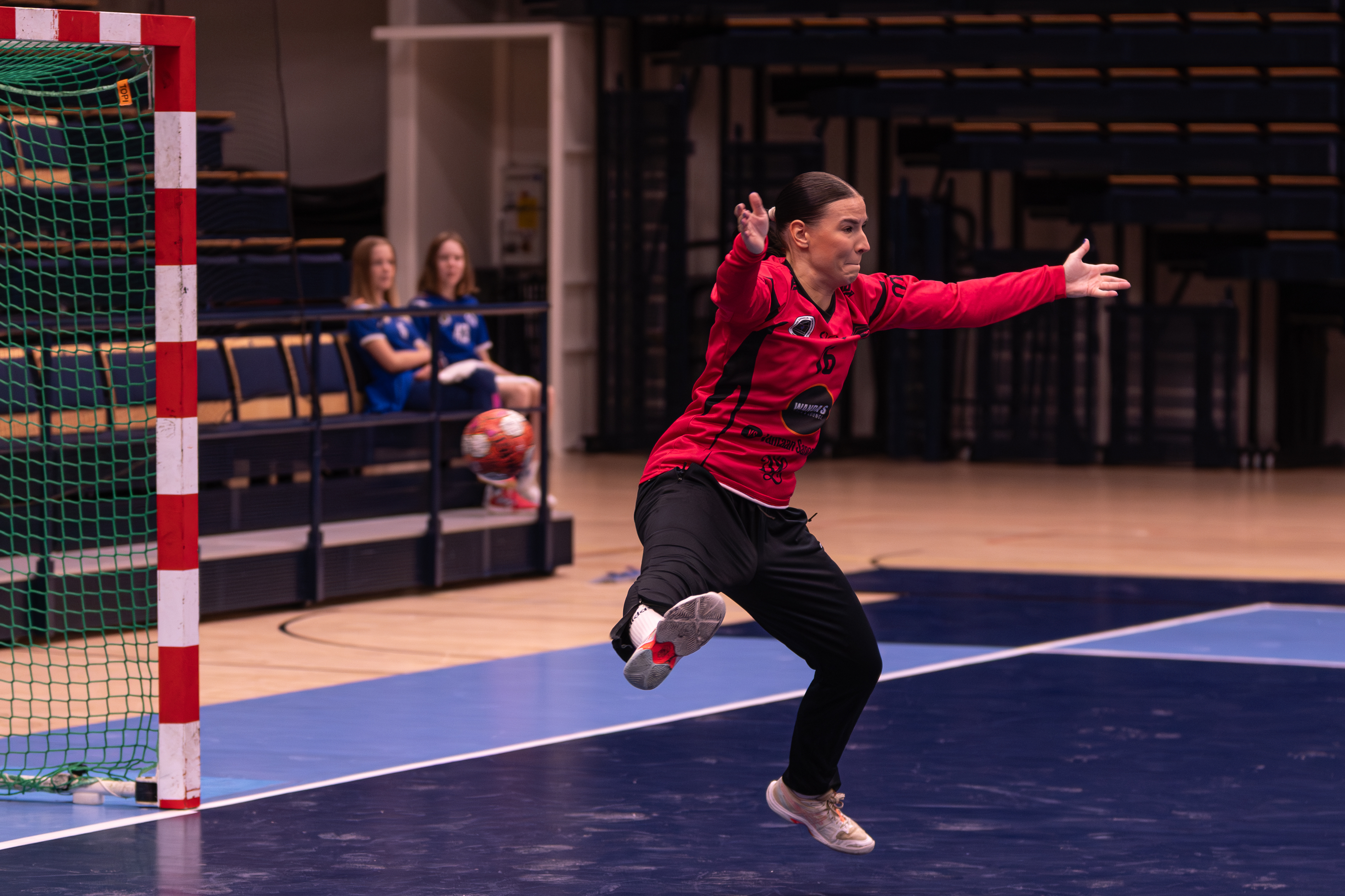 Kia Viljakainen, Atlas 2025-26