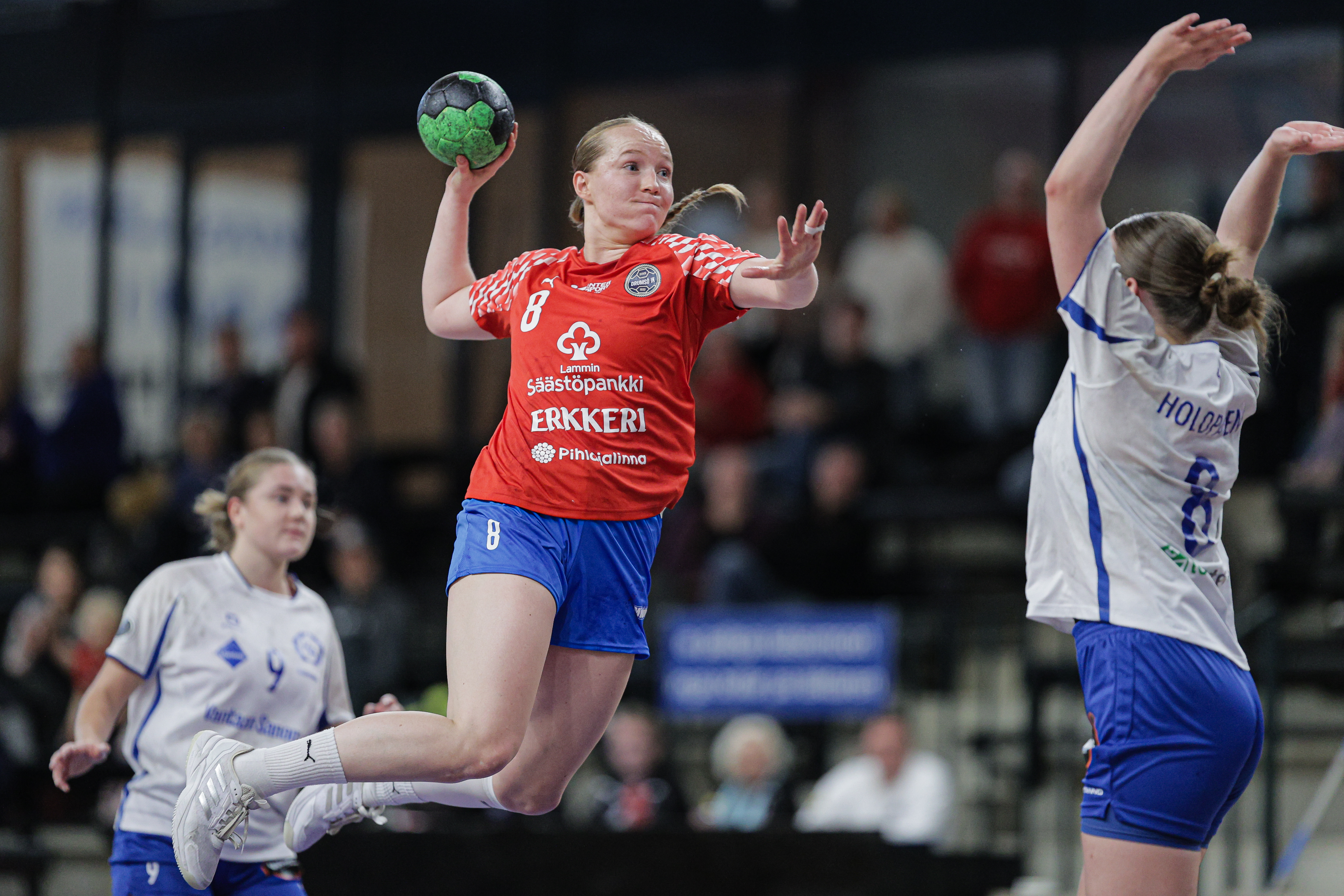 Malena Heikkinen, Dicken